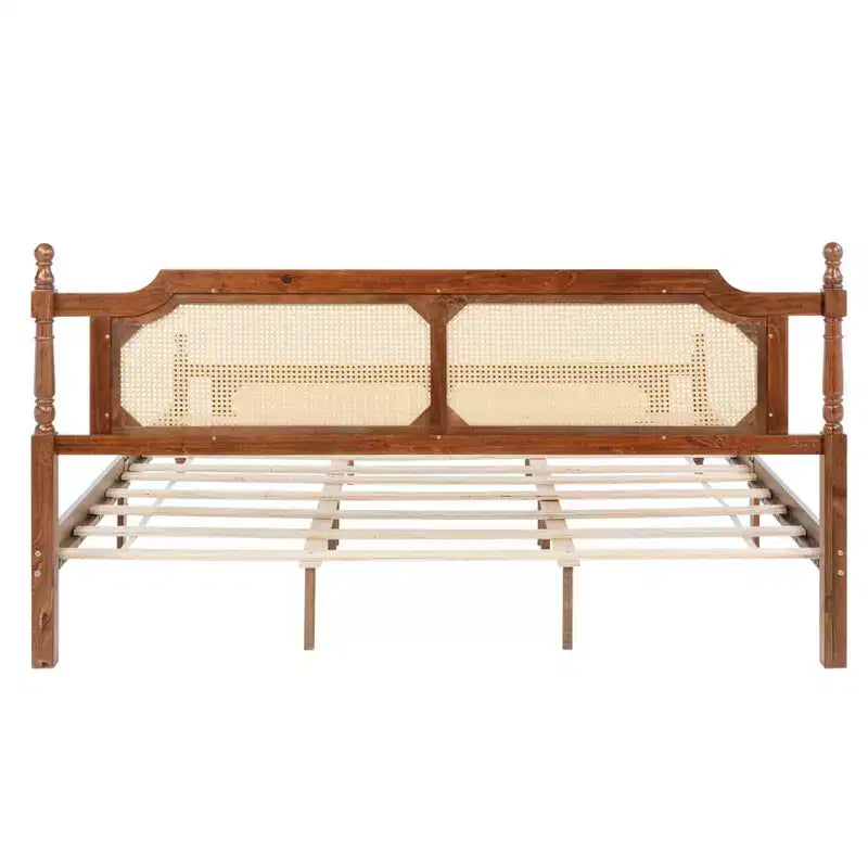 Struttura Letto in Legno di Pino King Size con Testiera e Pediera in Rattan – Marrone