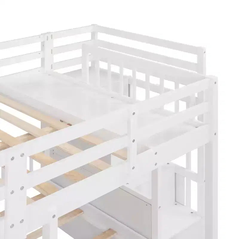 Letto a castello triplo con scala contenitore, 3 posti letto, legno di pino – Matrimoniale, singolo e singolo