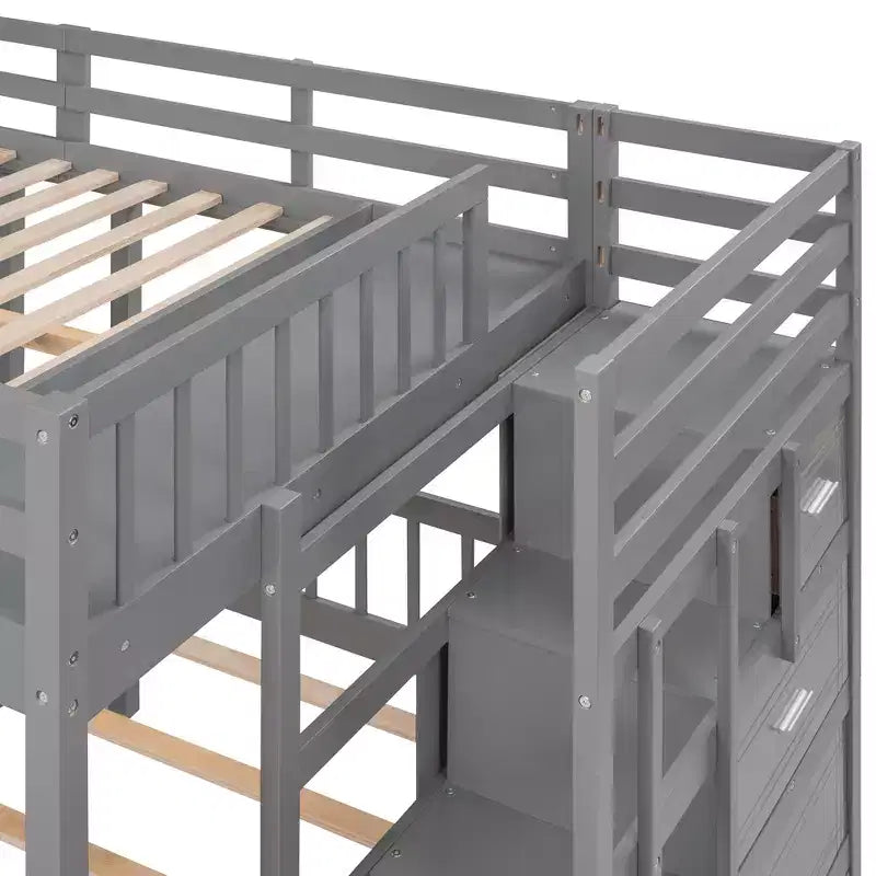 Letto a castello triplo con scala contenitore, 3 posti letto, legno di pino – Matrimoniale, singolo e singolo